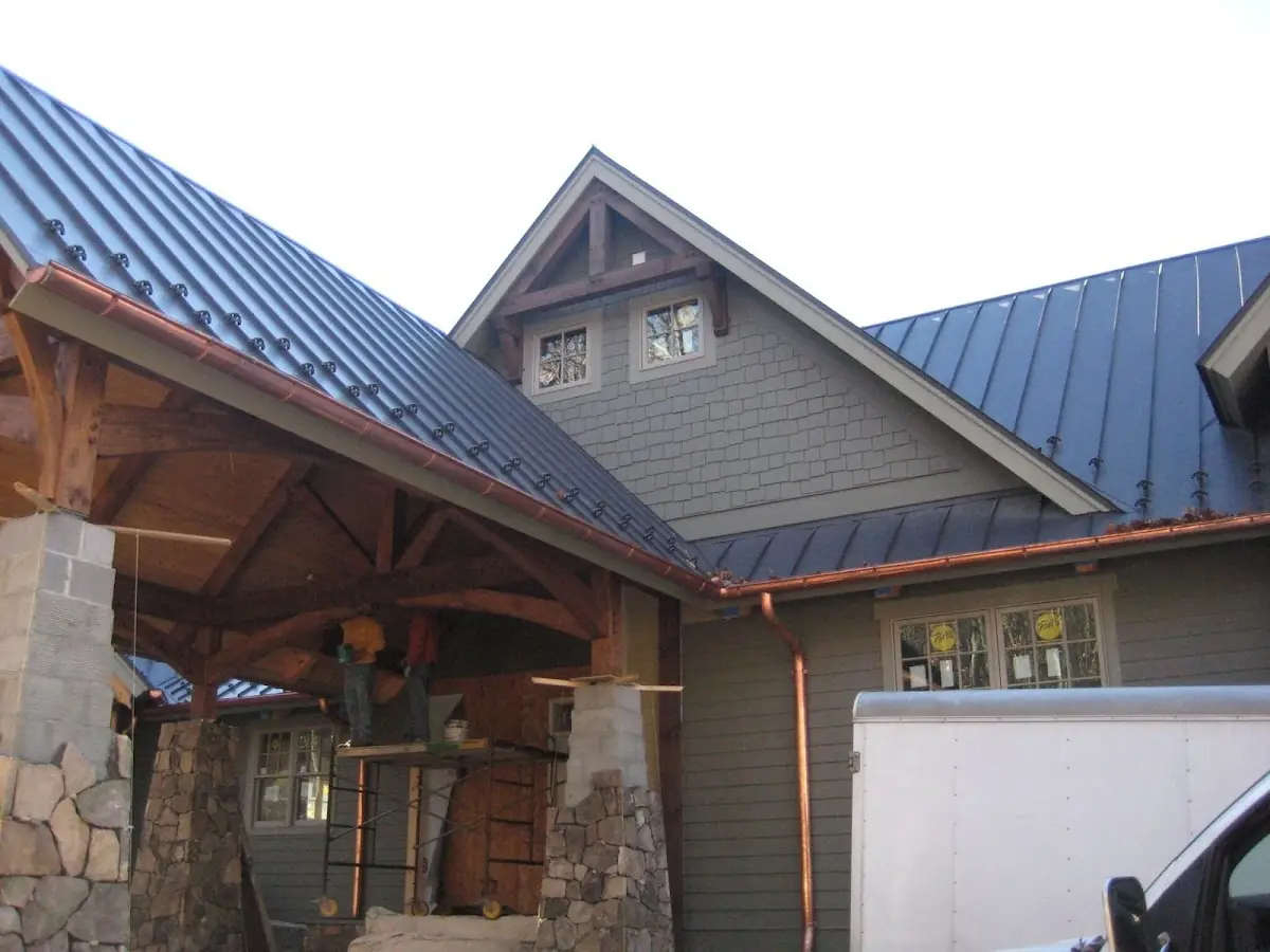 Craftsman Roofing team delivering quality roofing work in Wyndom